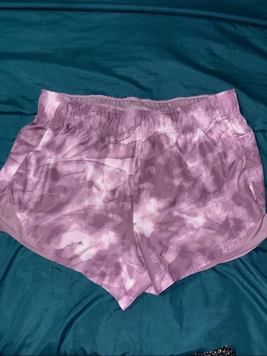 Lot of 6 - Women's Athletic Shorts - Built in Liners or Tights-Mixed designs - Picture 4 of 16